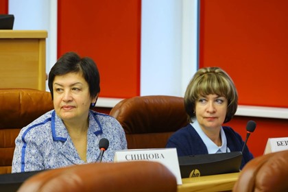 По инициативе депутатов Заксобрания студенты-целевики педагогических вузов будут получать дополнительную стипендию